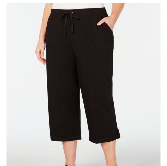 Karen Scott Pants & Jumpsuits Karen Scott Plus Size Sport Capris